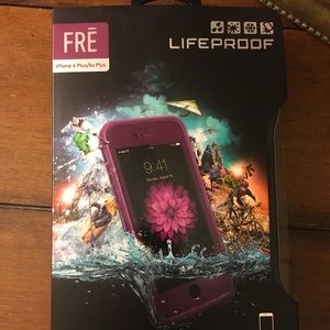Purple LifeProof FRĒ case for iPhone 6S Plus